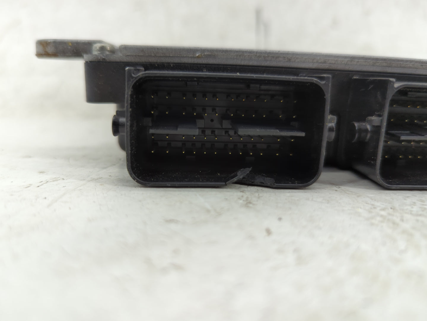 2017 Mitsubishi Outlander PCM Engine Control Computer ECU ECM PCU OEM P/N:1860C990 Fits OEM Used Auto Parts - Oemusedautopar