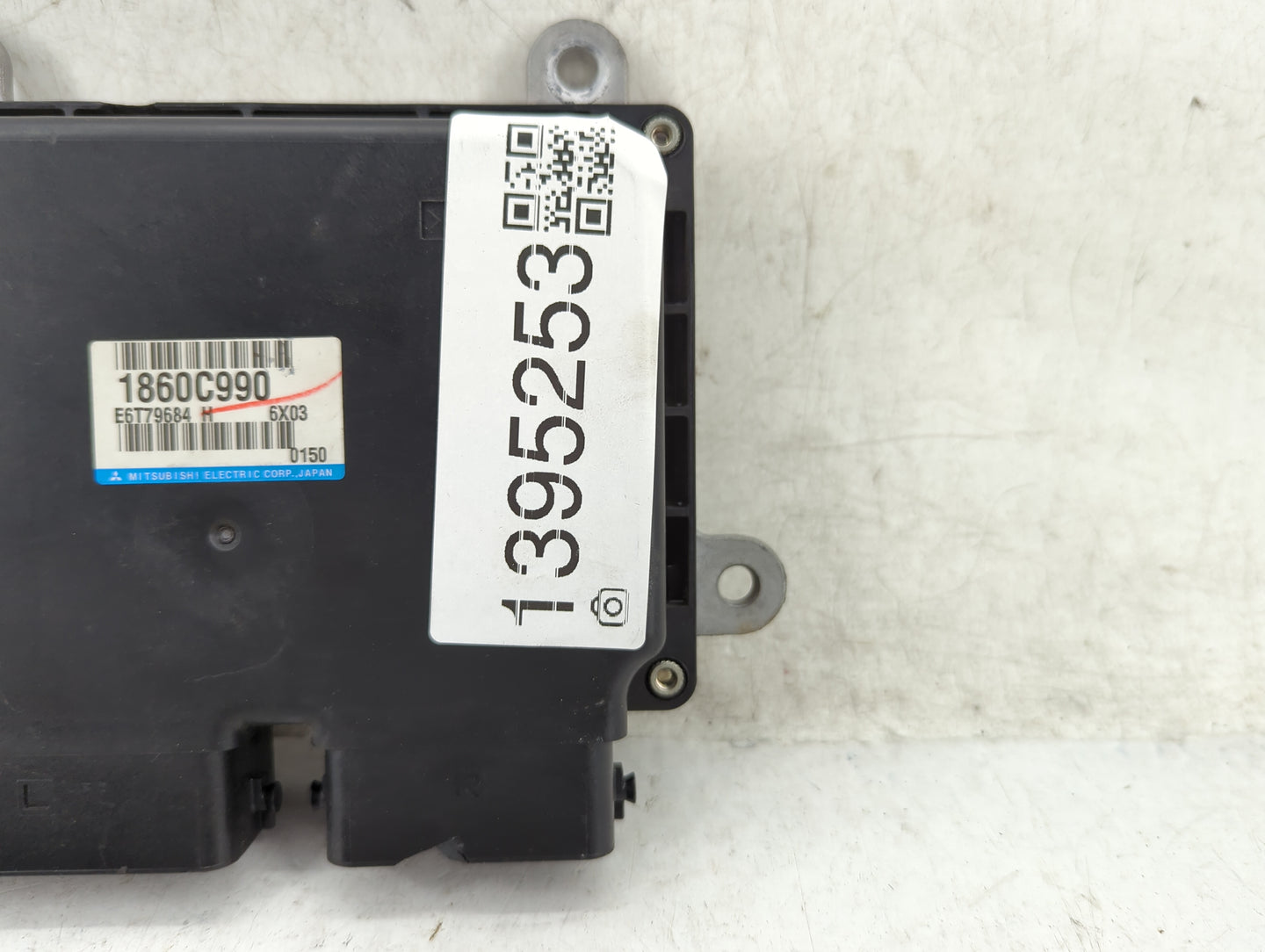 2017 Mitsubishi Outlander PCM Engine Control Computer ECU ECM PCU OEM P/N:1860C990 Fits OEM Used Auto Parts - Oemusedautopar