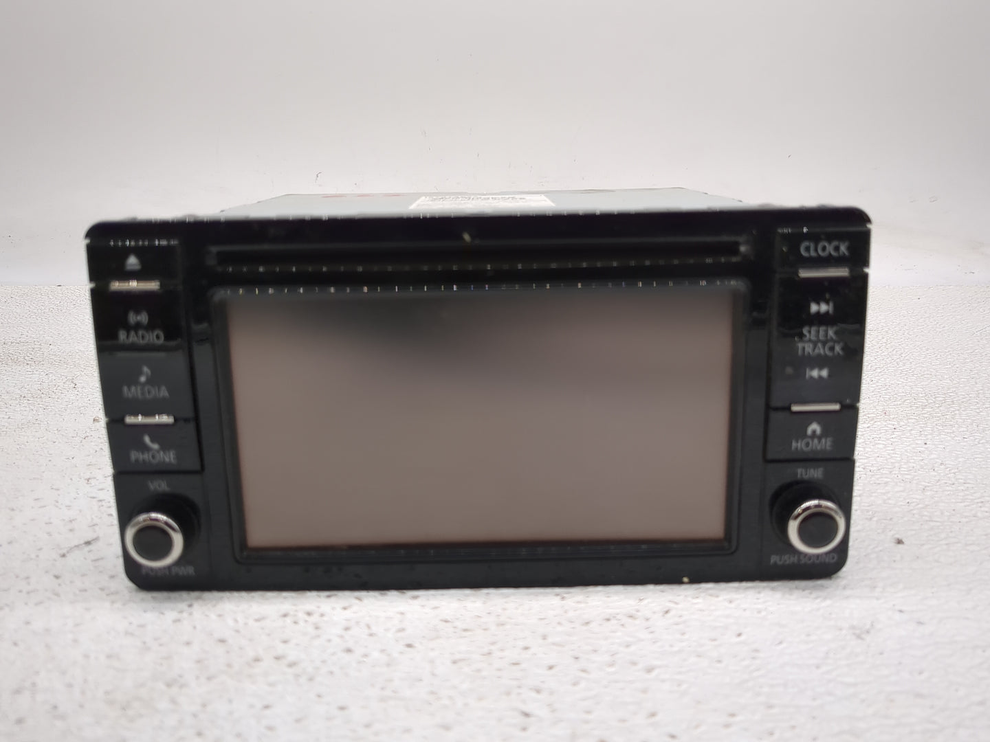 2017 Mitsubishi Outlander Radio AM FM Cd Player Receiver Replacement P/N:8701A692 Fits OEM Used Auto Parts - Oemusedautopart