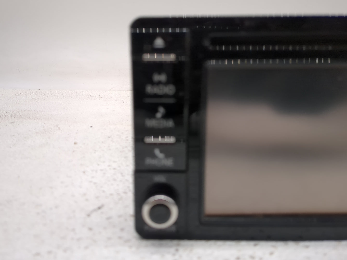 2017 Mitsubishi Outlander Radio AM FM Cd Player Receiver Replacement P/N:8701A692 Fits OEM Used Auto Parts - Oemusedautopart