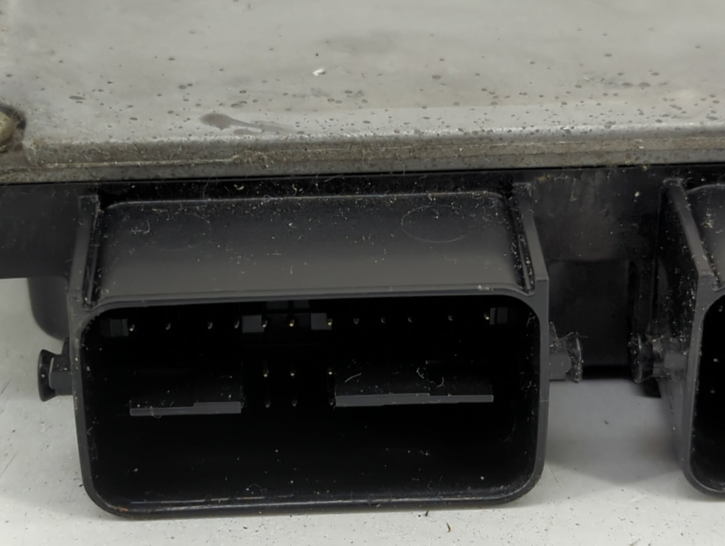 2017 Mitsubishi Outlander PCM Engine Control Computer ECU ECM PCU OEM P/N:1860C990 E6T79684 Fits OEM Used Auto Parts - Oemus