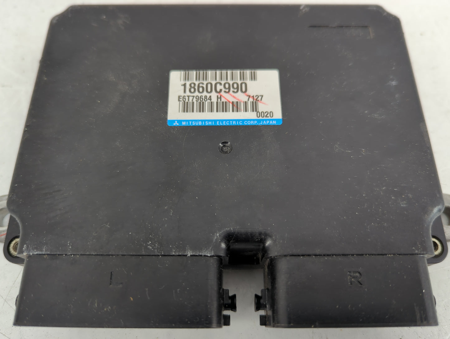 2017 Mitsubishi Outlander PCM Engine Control Computer ECU ECM PCU OEM P/N:1860C990 E6T79684 Fits OEM Used Auto Parts - Oemus