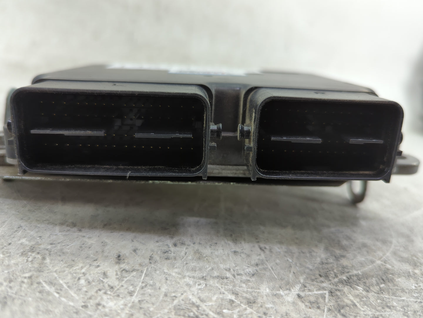 2017 Mitsubishi Outlander PCM Engine Control Computer ECU ECM PCU OEM P/N:1860C990 E6T79684 Fits OEM Used Auto Parts - Oemus