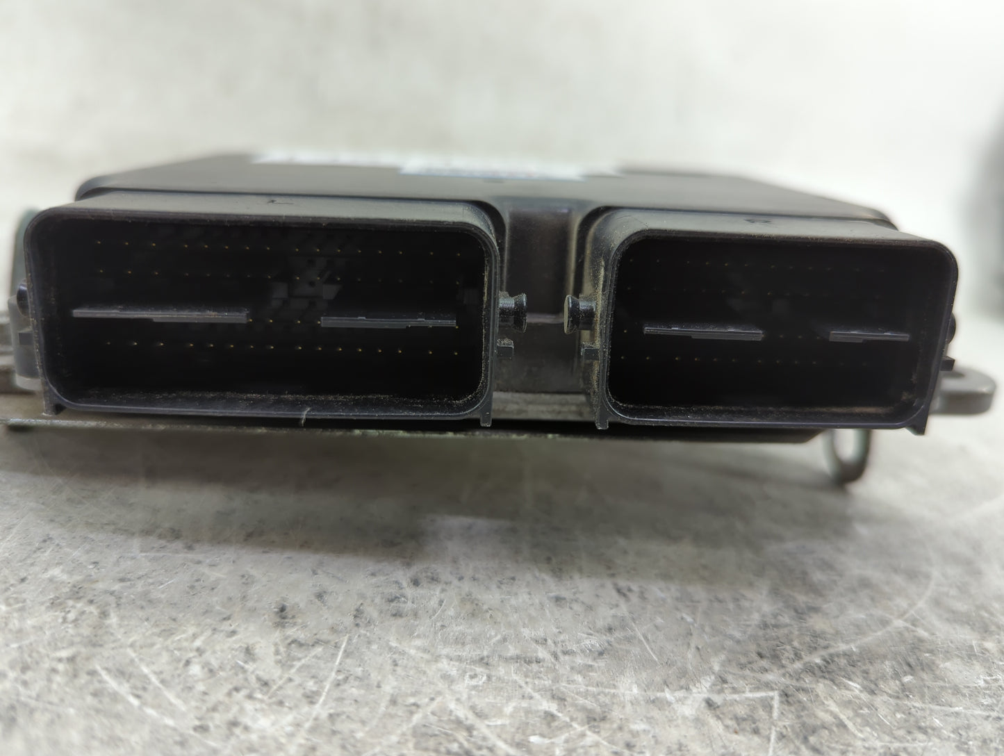 2017 Mitsubishi Outlander PCM Engine Control Computer ECU ECM PCU OEM P/N:1860C990 E6T79684 Fits OEM Used Auto Parts - Oemus
