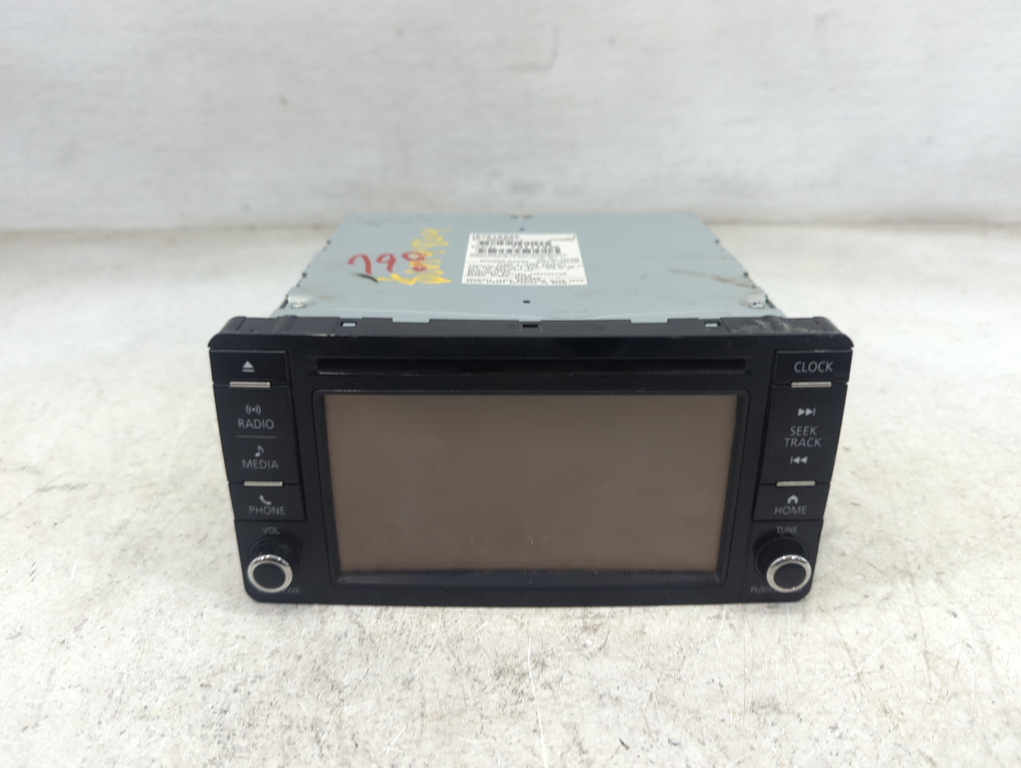 2017 Mitsubishi Outlander Radio AM FM Cd Player Receiver Replacement P/N:8701A692 DY-5MU6R69-T Fits OEM Used Auto Parts - Oe