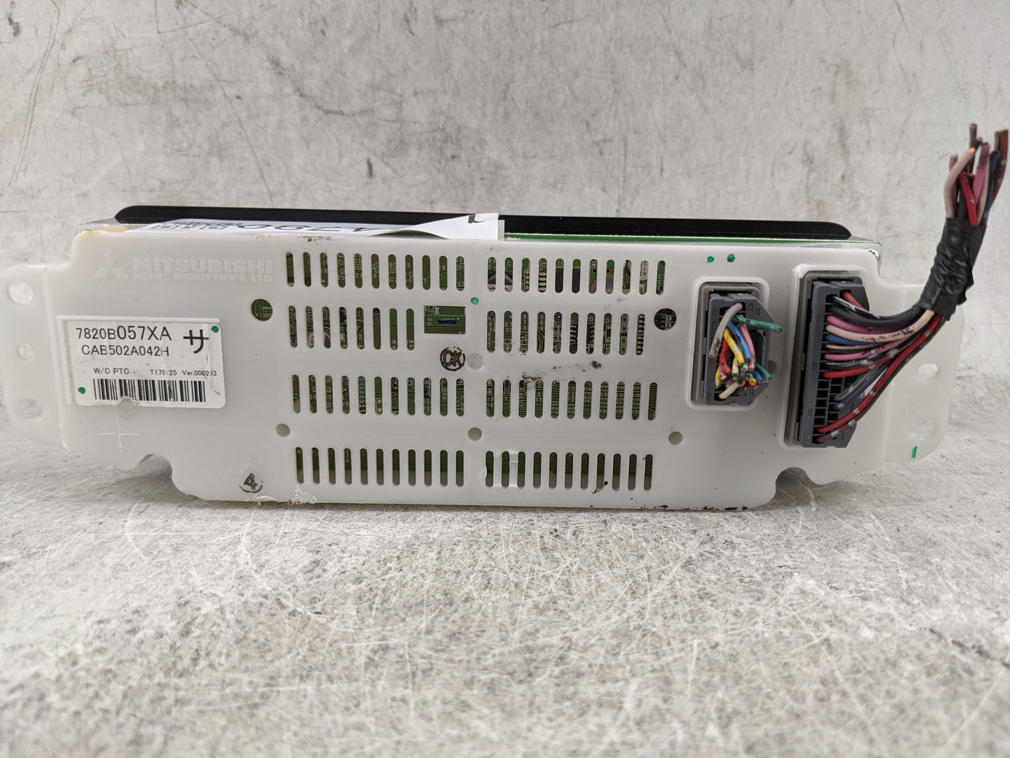 2017 Mitsubishi Outlander Climate Control Module Temperature AC/Heater Replacement P/N:7820B057XA CAB502A042H Fits OEM Used 