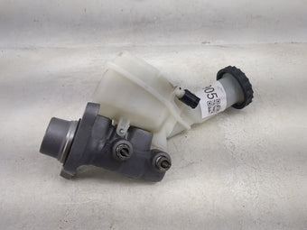 compare product 2014-2016 Mitsubishi Outlander Brake Master Cylinder