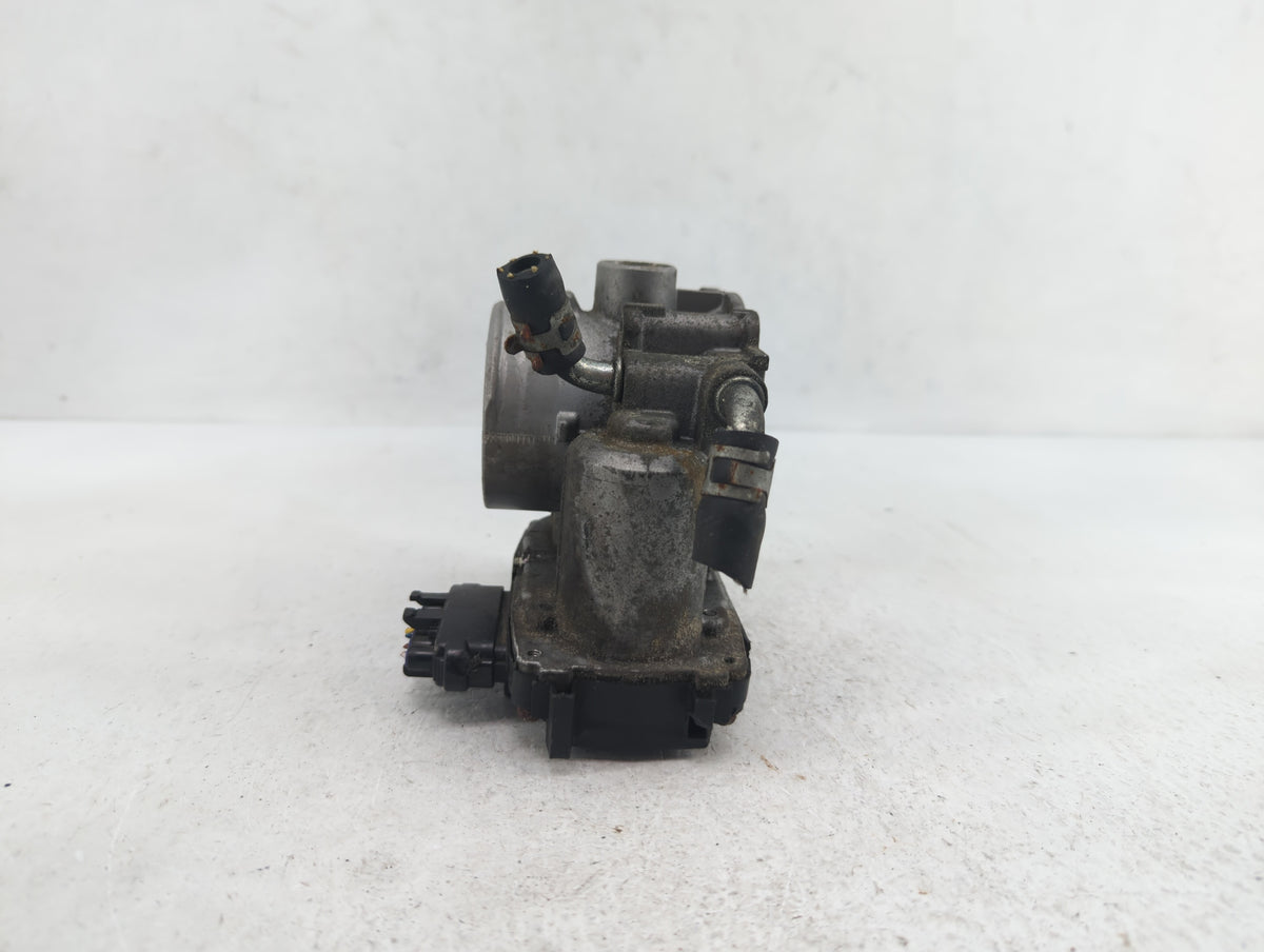 2013-2017 Mitsubishi Outlander Throttle Body P/N:57021 B Fits Fits 2013 2014 2015 2016 2017 OEM Used Auto Parts - Oemusedaut