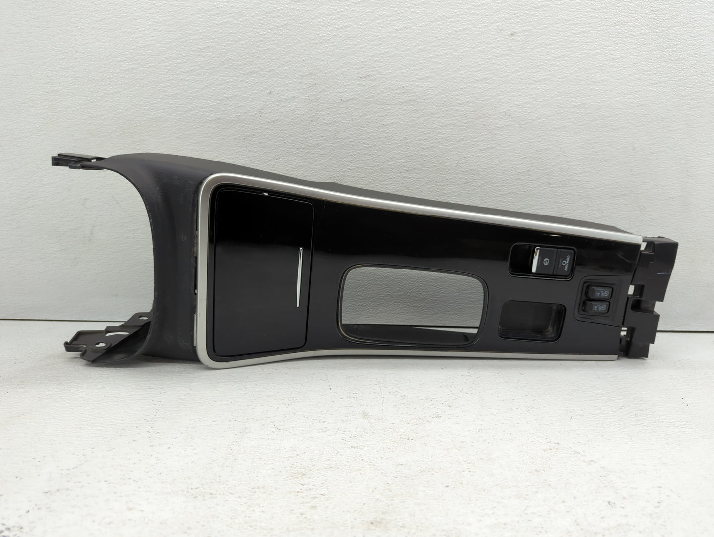 2017 Mitsubishi Outlander Center Floor Console P/N:8011B998ZZ Fits OEM Used Auto Parts - Oemusedautoparts1.com