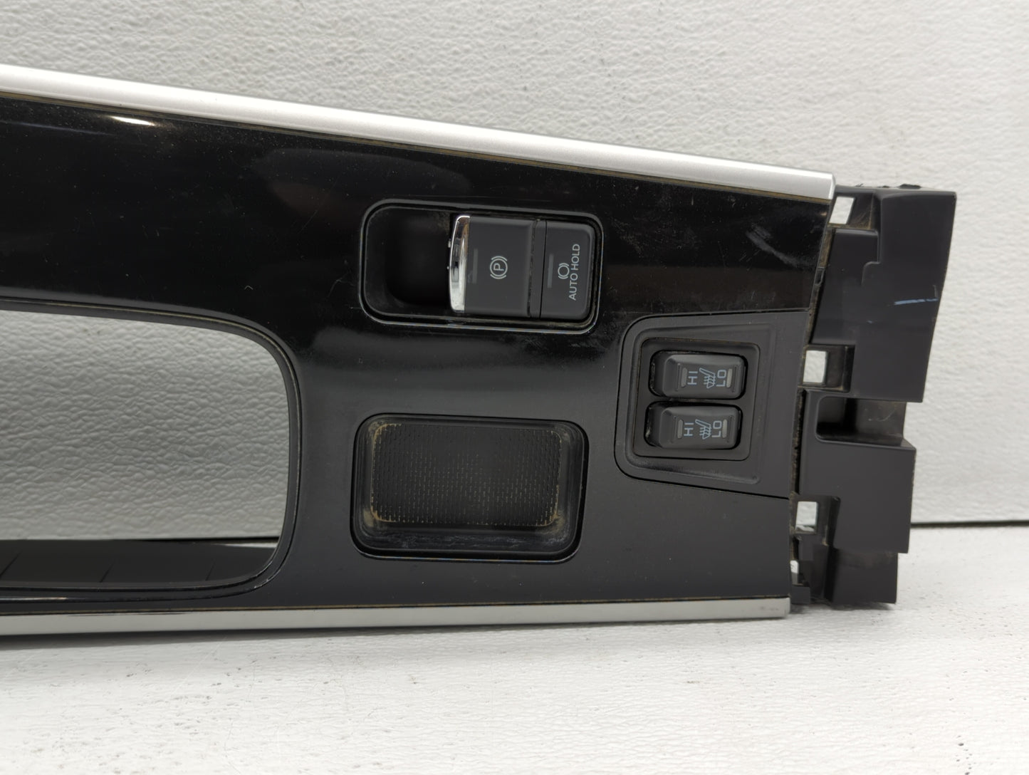 2017 Mitsubishi Outlander Center Floor Console P/N:8011B998ZZ Fits OEM Used Auto Parts - Oemusedautoparts1.com