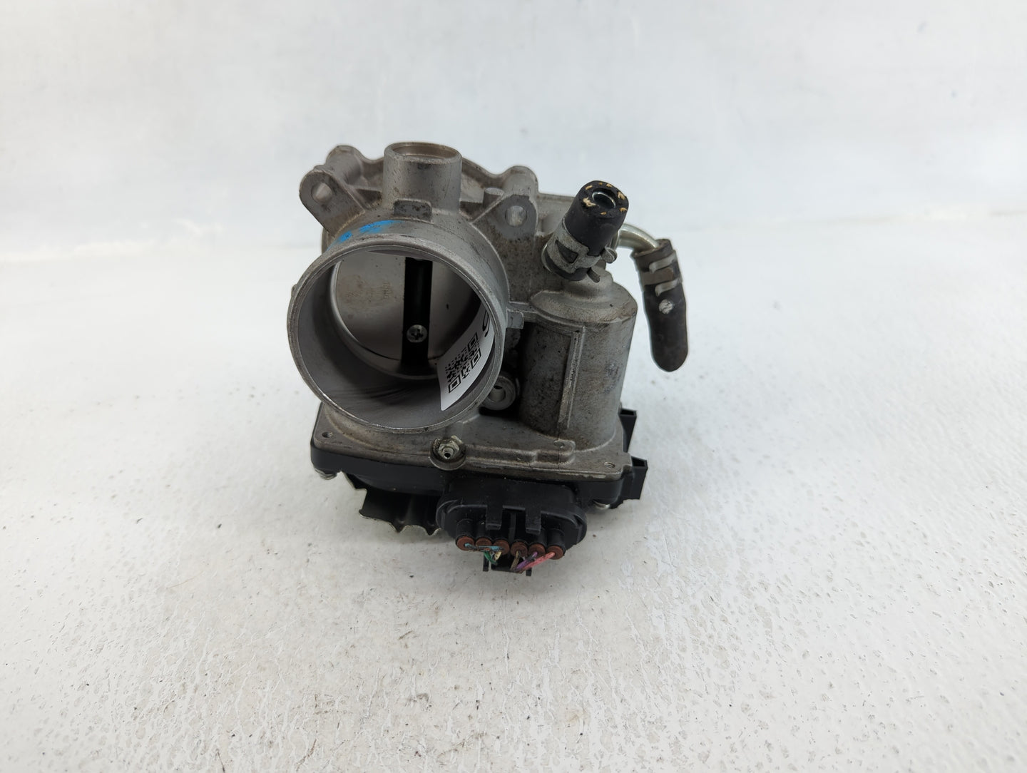 2017 Mitsubishi Outlander Throttle Body P/N:57021-8X300774 57021, 8X300774 Fits OEM Used Auto Parts - Oemusedautoparts1.com