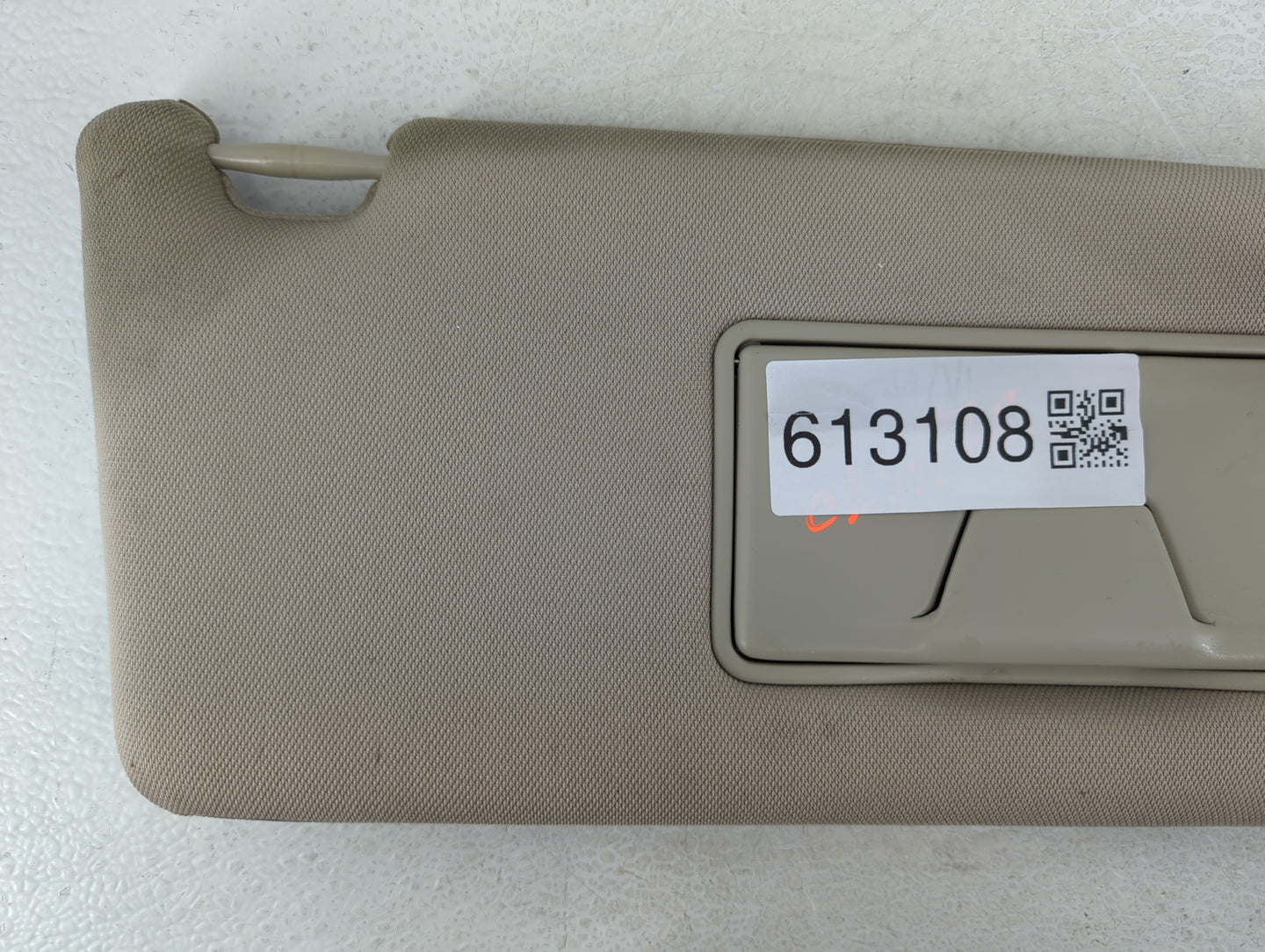 2017 Mitsubishi Outlander Sun Visor Shade Replacement Passenger Right Mirror Fits OEM Used Auto Parts - Oemusedautoparts1.co