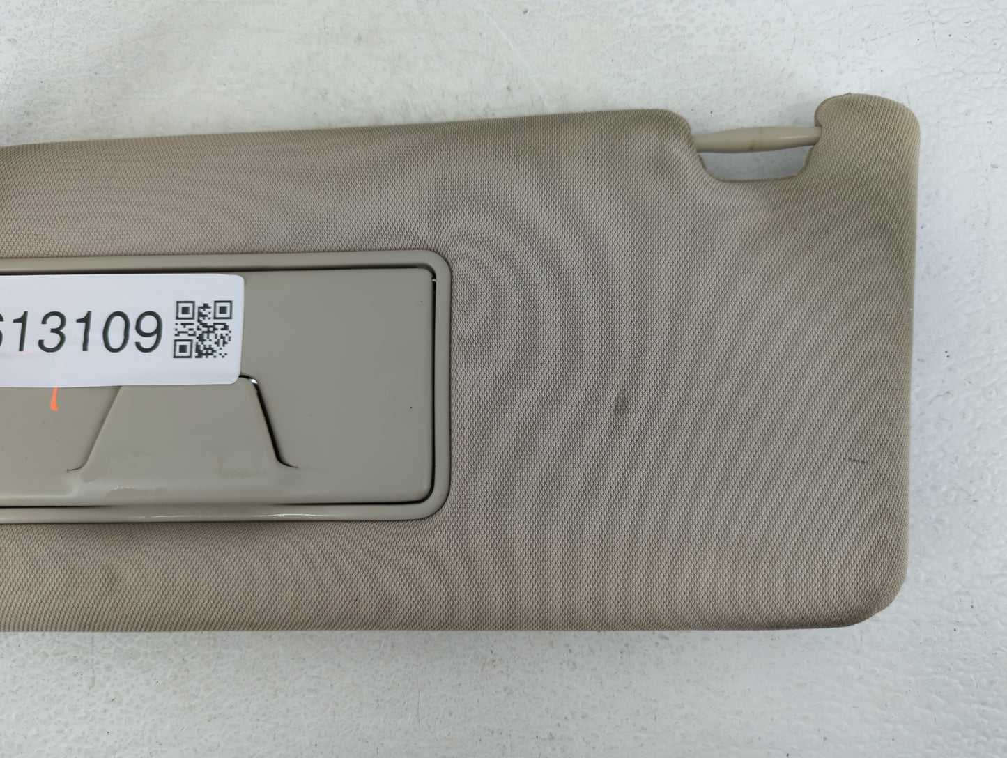 2017 Mitsubishi Outlander Sun Visor Shade Replacement Passenger Right Mirror Fits OEM Used Auto Parts - Oemusedautoparts1.co