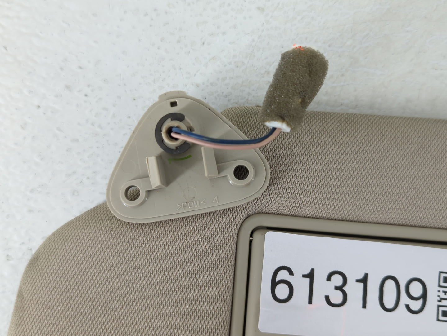 2017 Mitsubishi Outlander Sun Visor Shade Replacement Passenger Right Mirror Fits OEM Used Auto Parts - Oemusedautoparts1.co