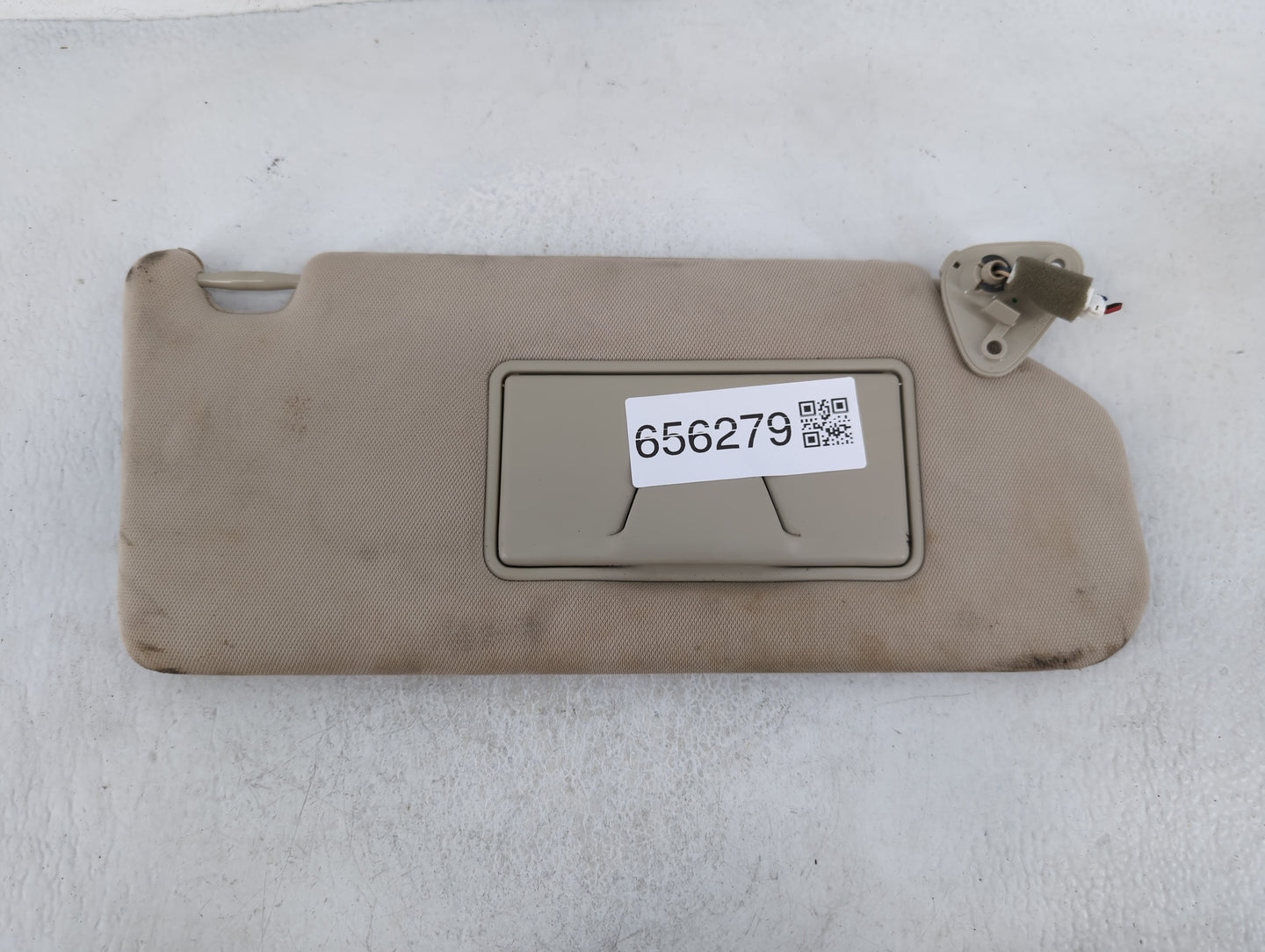 2017 Mitsubishi Outlander Sun Visor Shade Replacement Passenger Right Mirror Fits OEM Used Auto Parts - Oemusedautoparts1.co