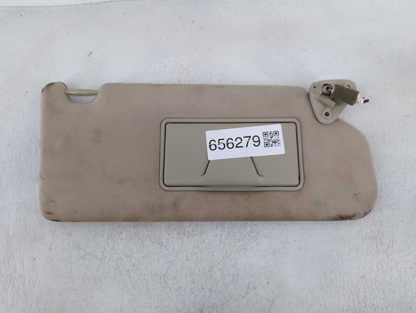 2017 Mitsubishi Outlander Sun Visor Shade Replacement Passenger Right Mirror Fits OEM Used Auto Parts - Oemusedautoparts1.co