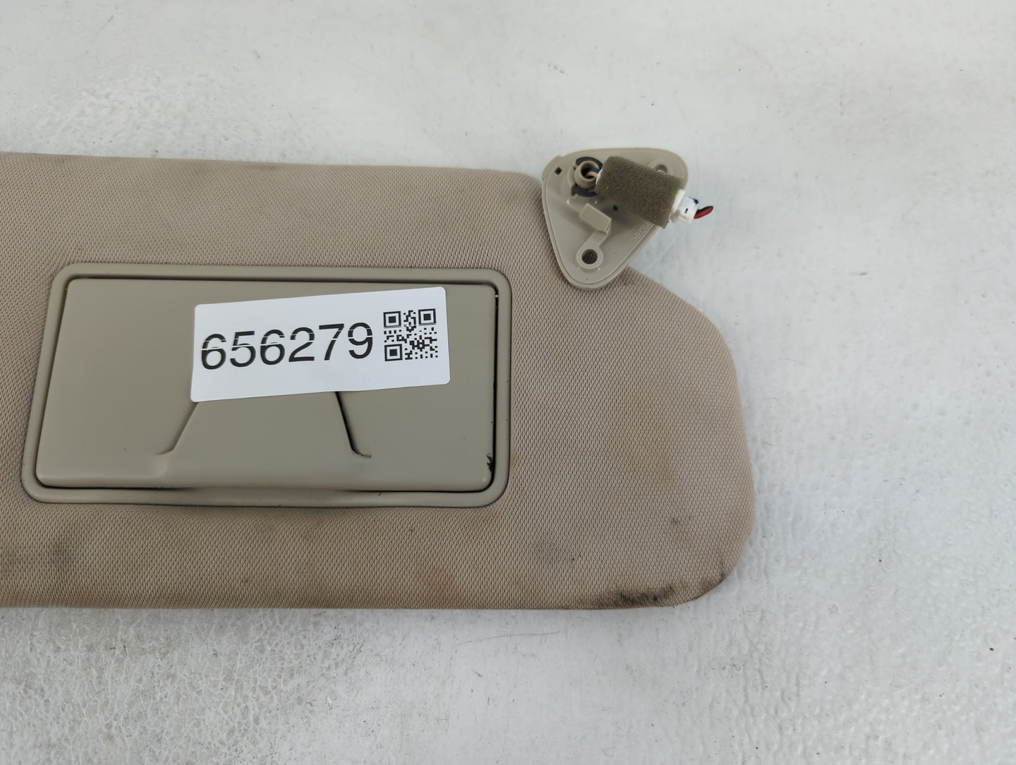 2017 Mitsubishi Outlander Sun Visor Shade Replacement Passenger Right Mirror Fits OEM Used Auto Parts - Oemusedautoparts1.co
