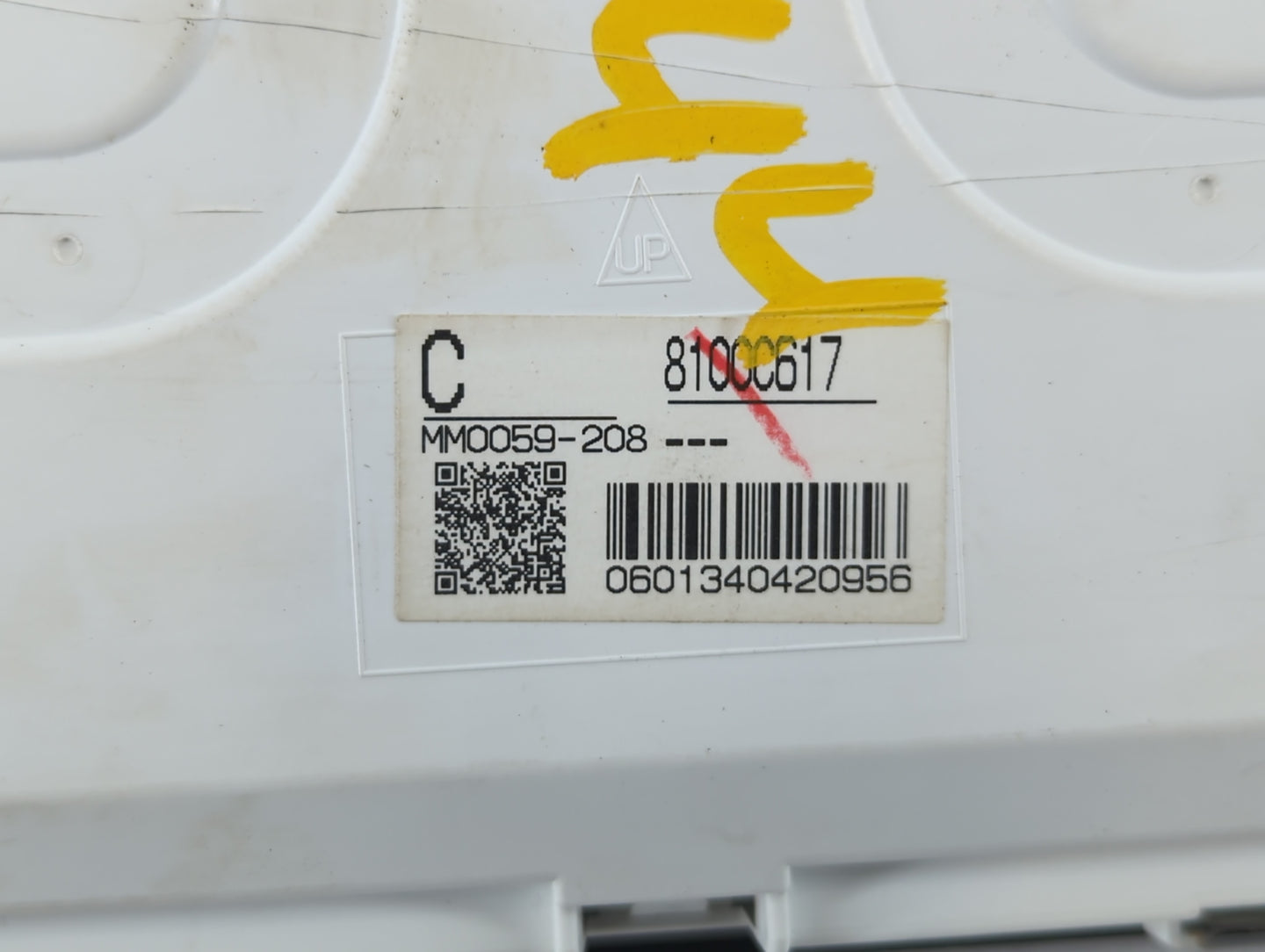 2017 Mitsubishi Outlander Instrument Cluster Speedometer Gauges P/N:MM0059-208 8100C617 Fits OEM Used Auto Parts - Oemusedau