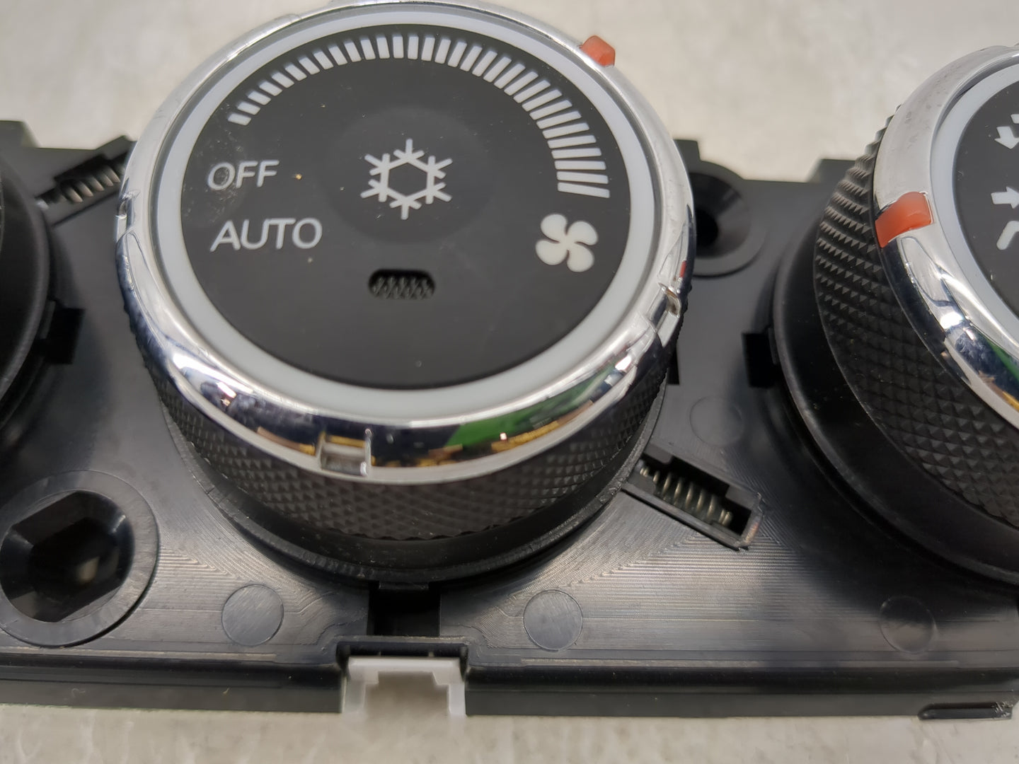 2013-2017 Mitsubishi Outlander Sport Climate Control Module Temperature AC/Heater Replacement P/N:7820A812 Fits OEM Used Aut