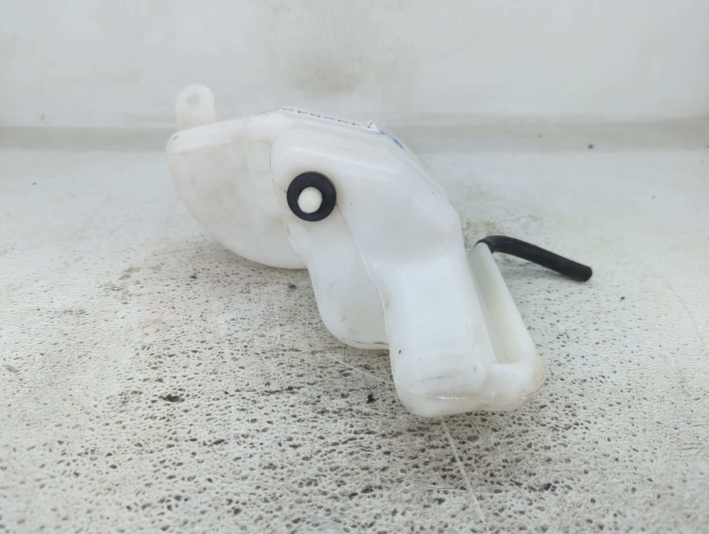 2011 Outlander Sport Radiator Coolant Overflow Expansion Tank Bottle - Oemusedautoparts1.com