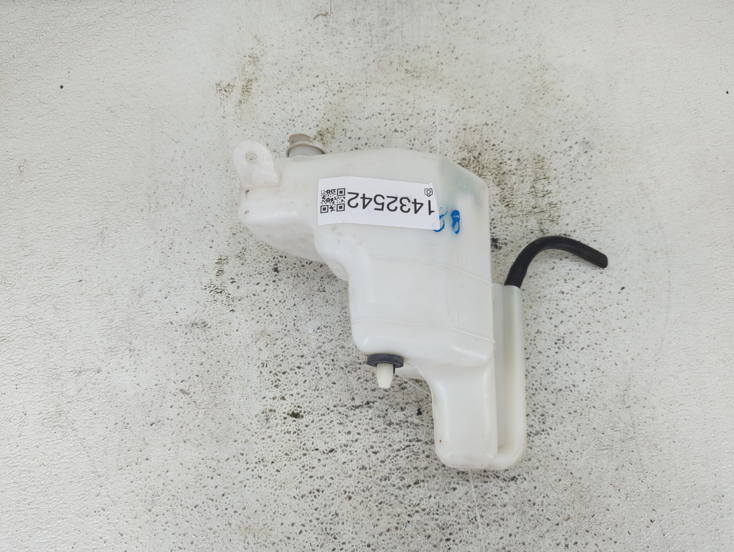 2011 Outlander Sport Radiator Coolant Overflow Expansion Tank Bottle - Oemusedautoparts1.com