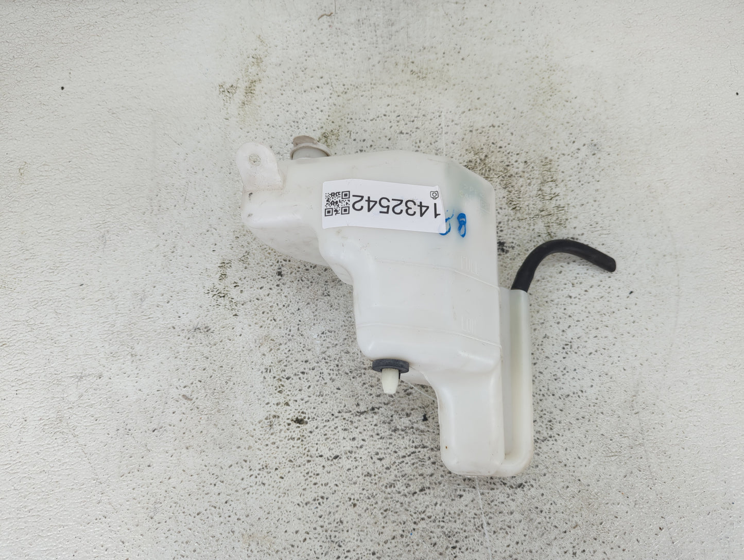 2011 Outlander Sport Radiator Coolant Overflow Expansion Tank Bottle - Oemusedautoparts1.com