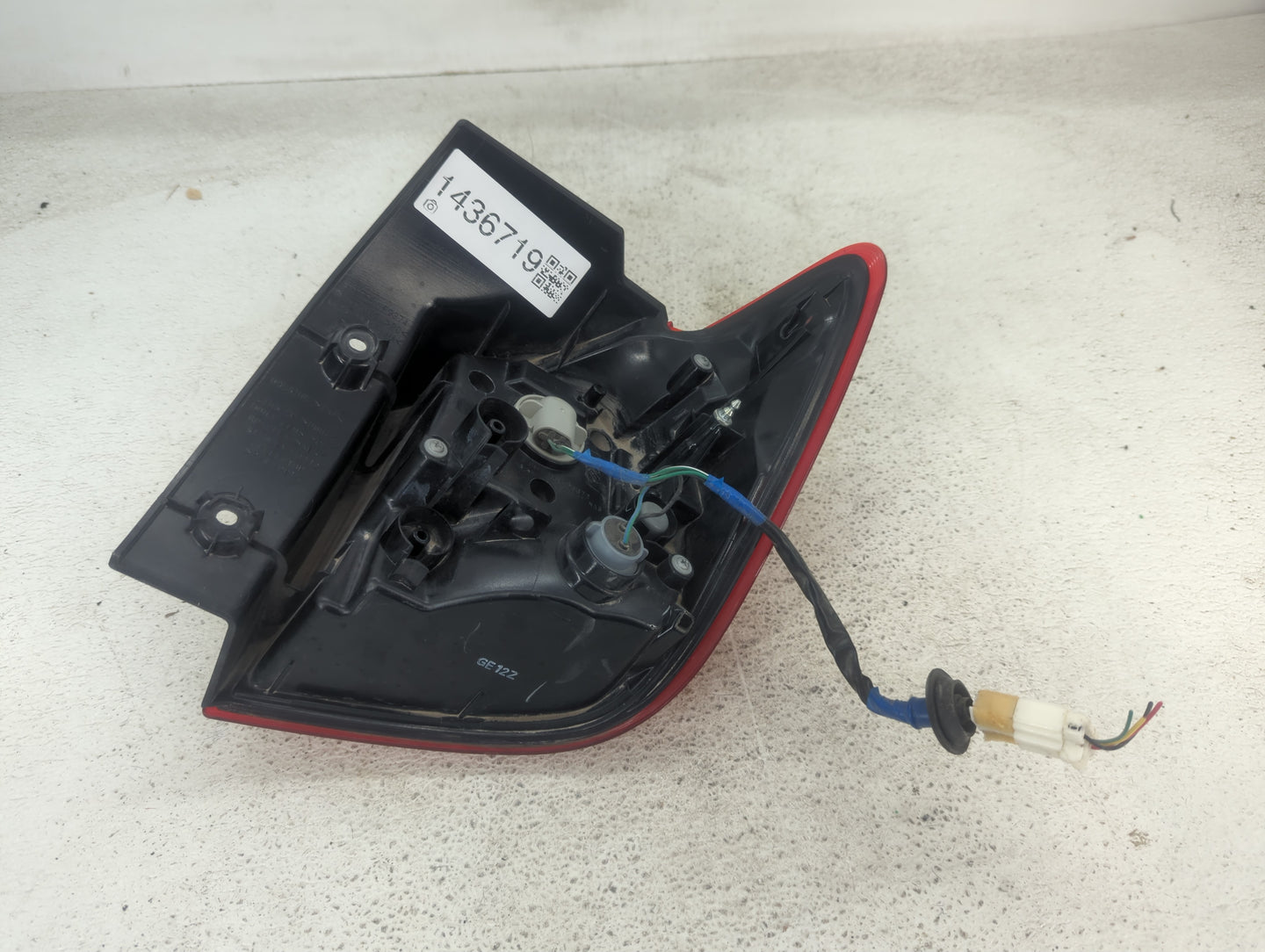 2011-2017 Mitsubishi Outlander Sport Tail Light Assembly Passenger Right OEM P/N:P9374 Fits OEM Used Auto Parts - Oemusedaut