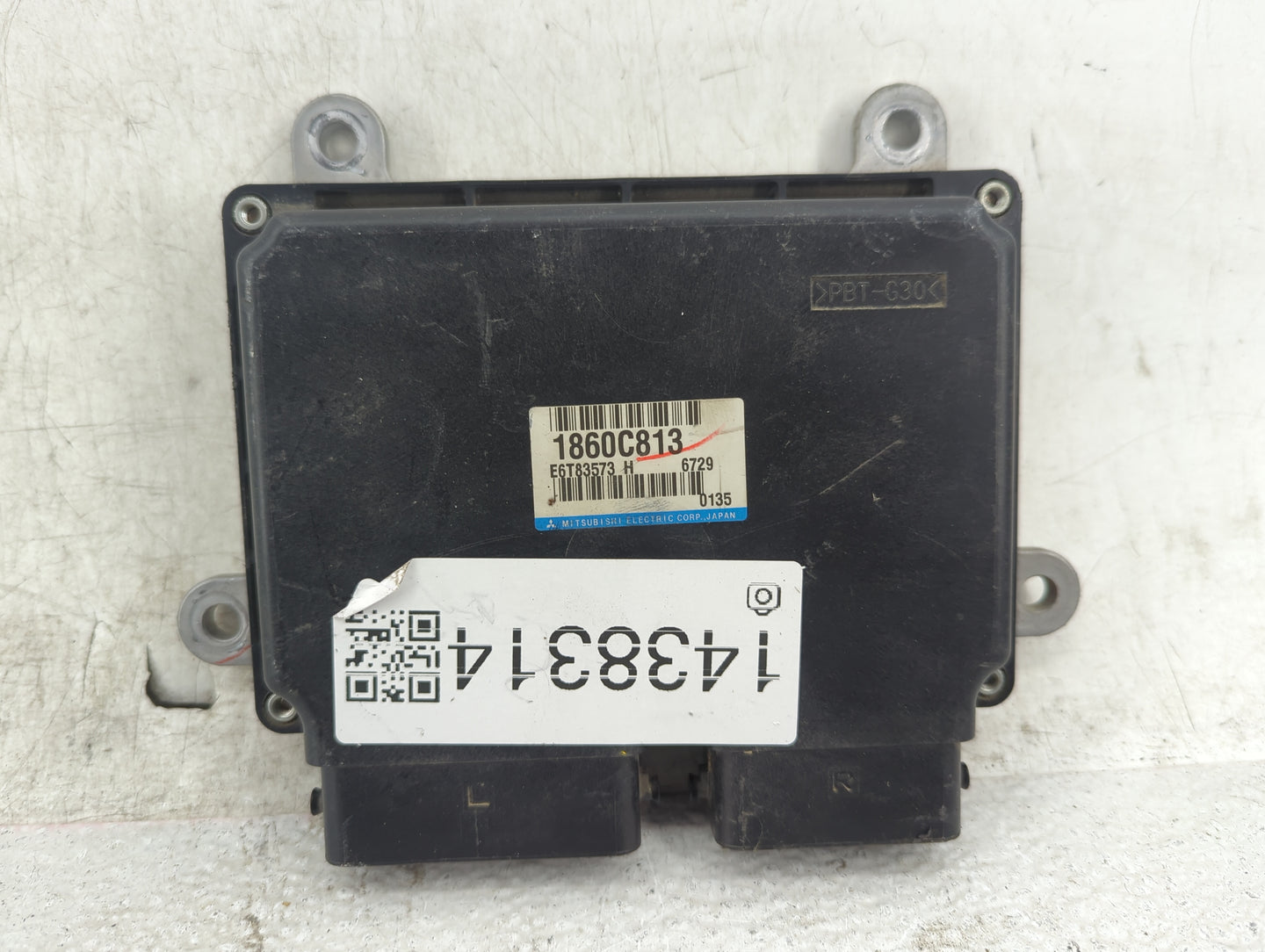 2016-2017 Mitsubishi Outlander Sport PCM Engine Control Computer ECU ECM PCU OEM P/N:1860C813, E6T83573 Fits Fits 2016 2017 