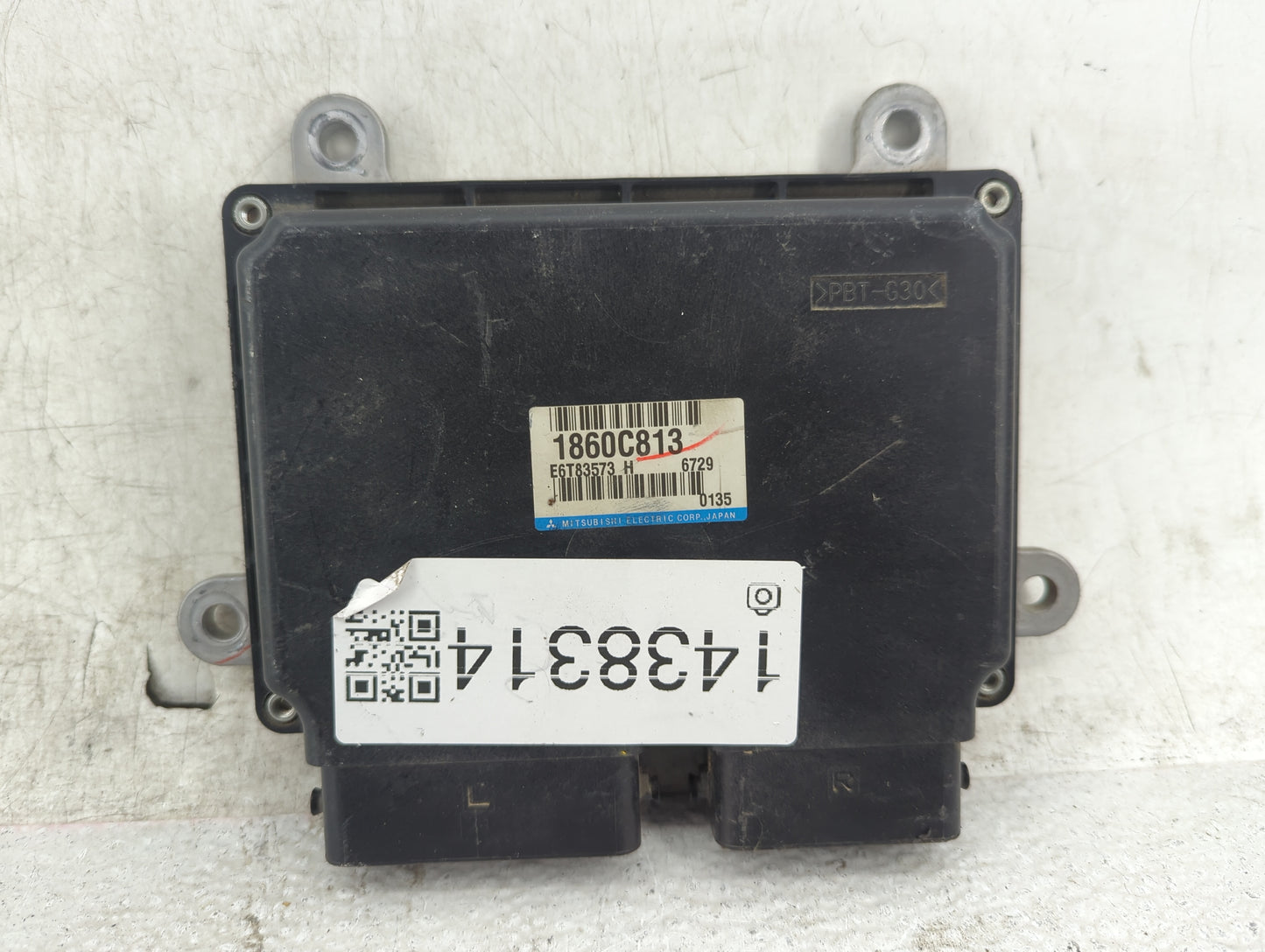 2016-2017 Mitsubishi Outlander Sport PCM Engine Control Computer ECU ECM PCU OEM P/N:1860C813, E6T83573 Fits Fits 2016 2017 