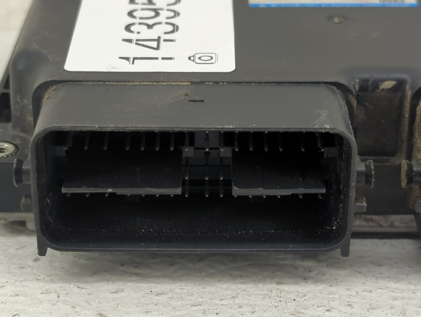 2016-2017 Mitsubishi Outlander Sport PCM Engine Control Computer ECU ECM PCU OEM P/N:1860D040 E6T83578 Fits Fits 2016 2017 O