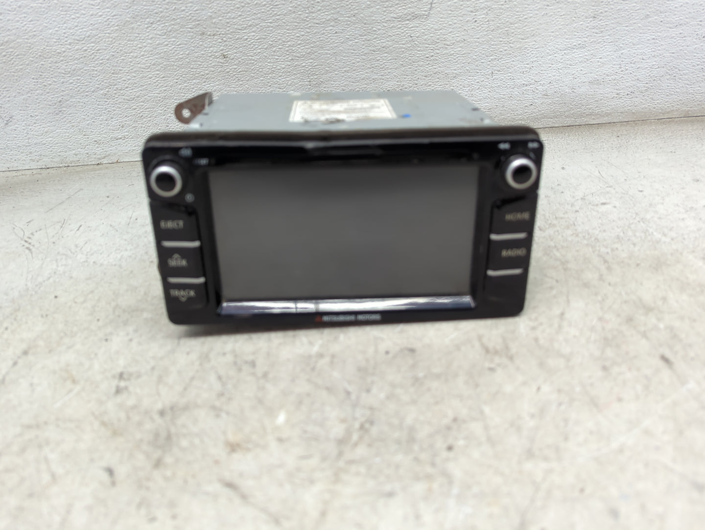 2017 Mitsubishi Outlander Sport Radio AM FM Cd Player Receiver Replacement P/N:MZ360569EX Fits OEM Used Auto Parts - Oemused