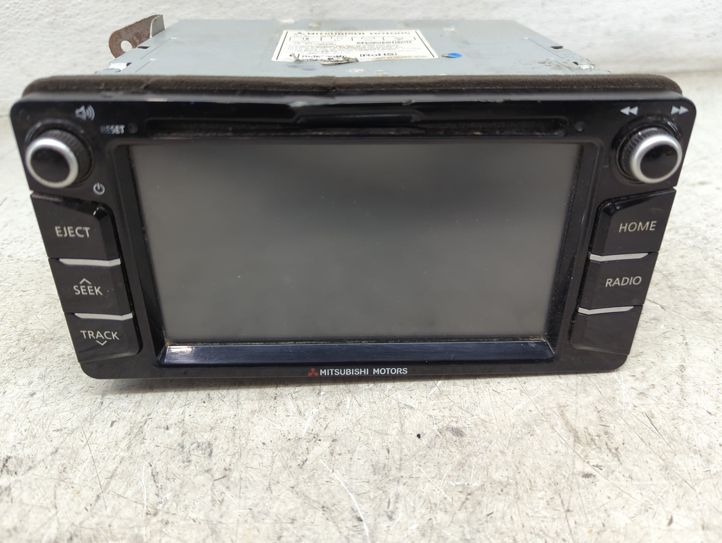 2017 Mitsubishi Outlander Sport Radio AM FM Cd Player Receiver Replacement P/N:MZ360569EX Fits OEM Used Auto Parts - Oemused