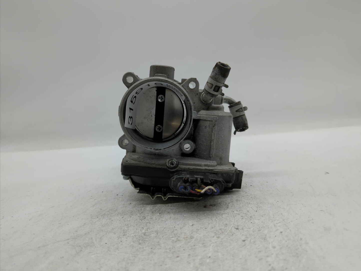 2017 Mitsubishi Outlander Sport Throttle Body P/N:57021 6X05 0243 Fits OEM Used Auto Parts - Oemusedautoparts1.com