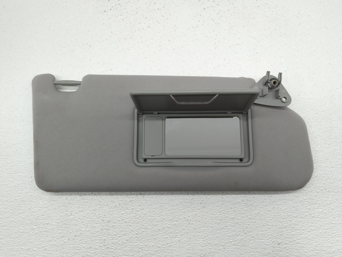 2016-2017 Mitsubishi Outlander Sport Sun Visor Shade Replacement Passenger Right Mirror Fits Fits 2016 2017 OEM Used Auto Pa