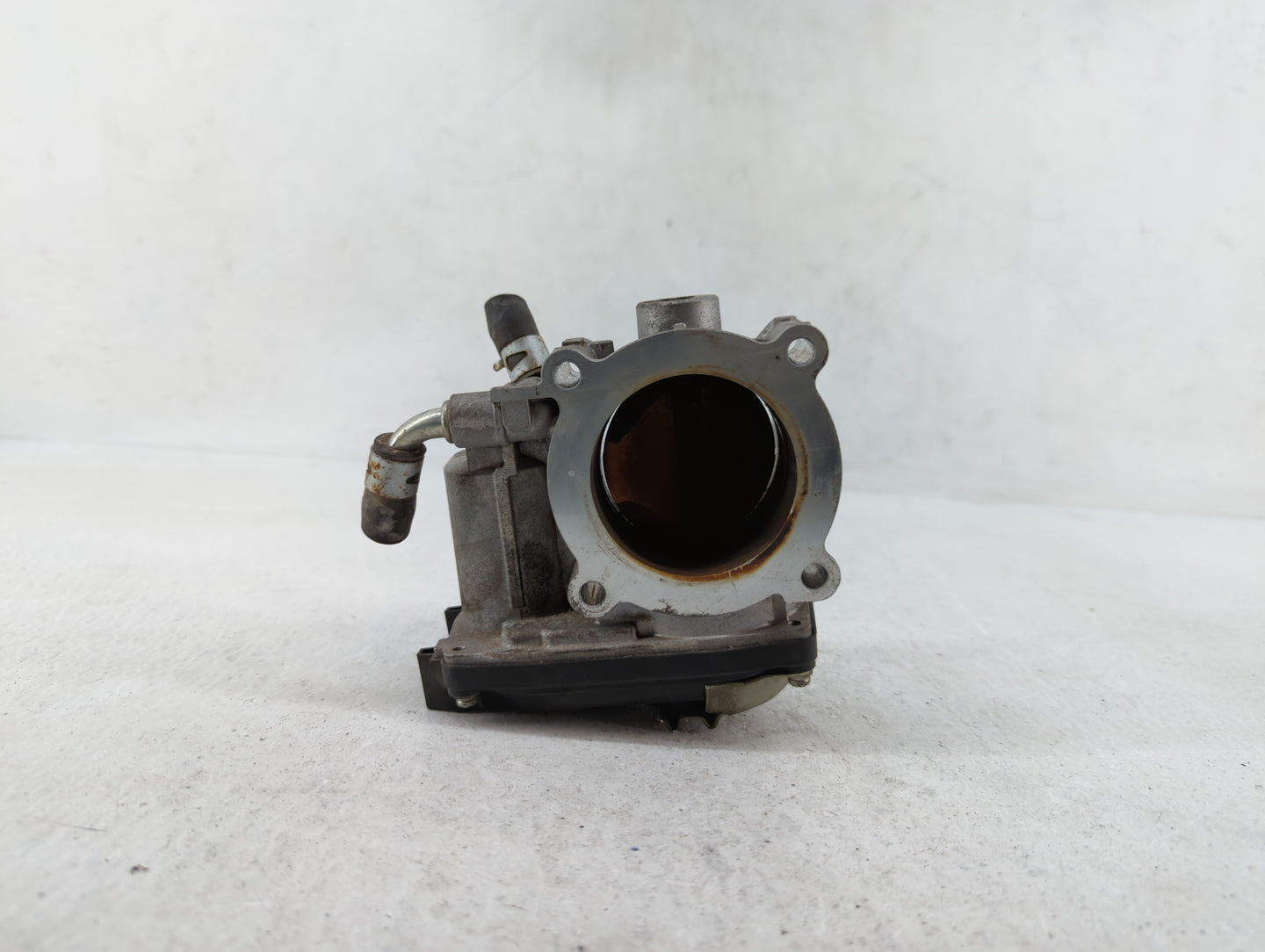 2017 Mitsubishi Outlander Sport Throttle Body P/N:57021 B Fits OEM Used Auto Parts - Oemusedautoparts1.com
