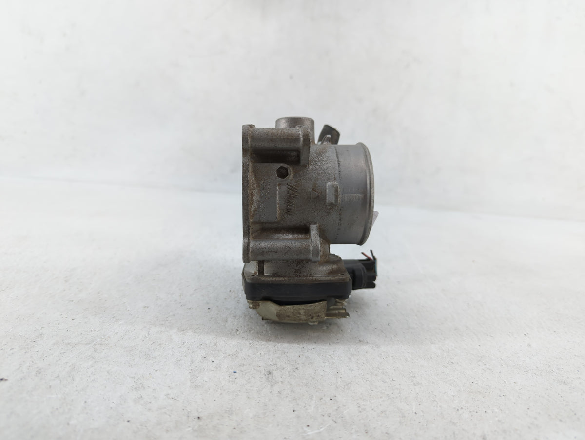 2013-2017 Mitsubishi Outlander Sport Throttle Body P/N:57021 B Fits Fits 2013 2014 2015 2016 2017 OEM Used Auto Parts - Oemu