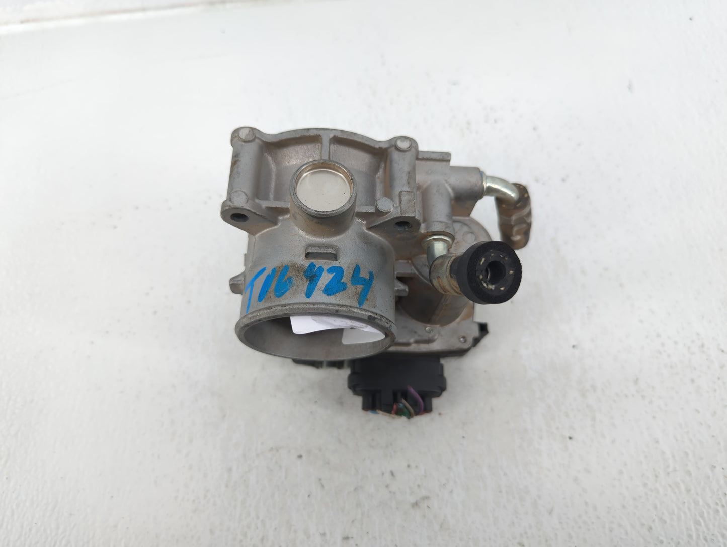 2013-2017 Mitsubishi Outlander Sport Throttle Body P/N:7612 0018 Fits Fits 2013 2014 2015 2016 2017 OEM Used Auto Parts - Oe
