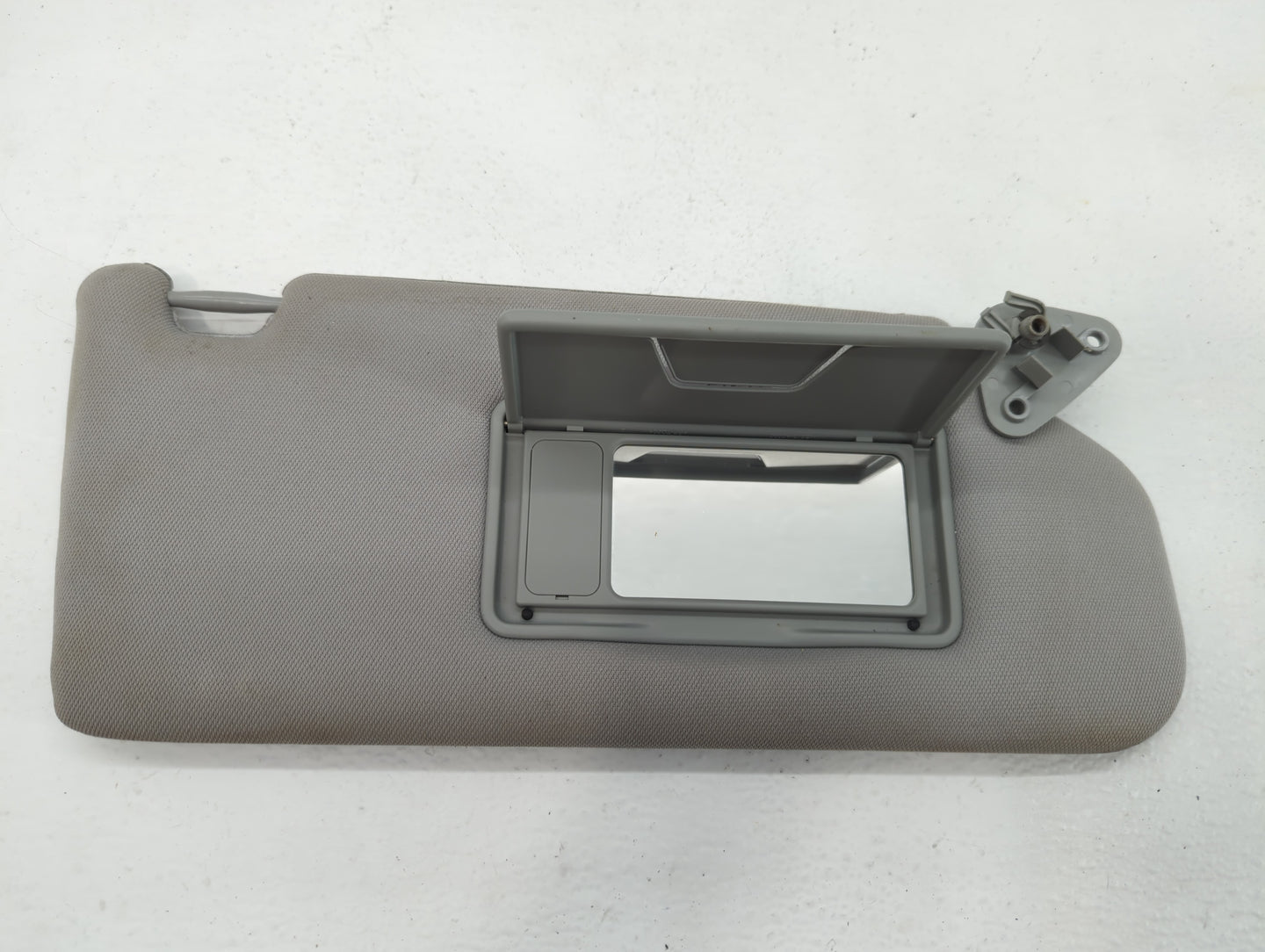 2016-2017 Mitsubishi Outlander Sport Sun Visor Shade Replacement Passenger Right Mirror Fits Fits 2016 2017 OEM Used Auto Pa