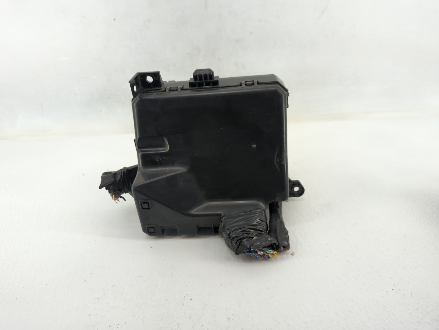2012-2017 Mitsubishi Outlander Sport Fusebox Fuse Box Panel Relay Module P/N:8565A268 Fits Fits 2012 2013 2014 2015 2016 201