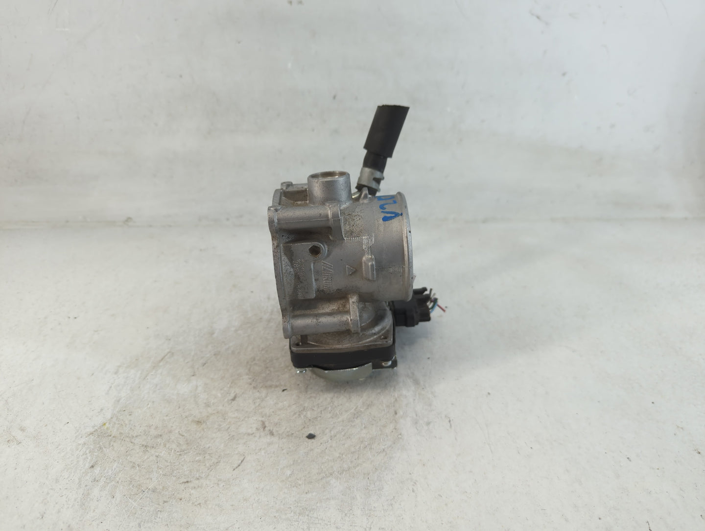 2013-2017 Mitsubishi Outlander Sport Throttle Body P/N:57021 Fits Fits 2013 2014 2015 2016 2017 OEM Used Auto Parts - Oemuse