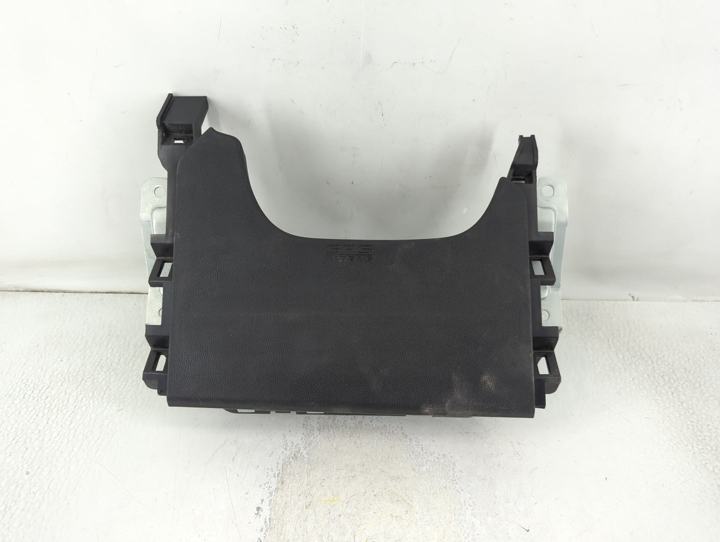 2016-2017 Mitsubishi Outlander Sport Air Bag Driver Left Knee OEM P/N:0080P1100016 Fits Fits 2016 2017 OEM Used Auto Parts -