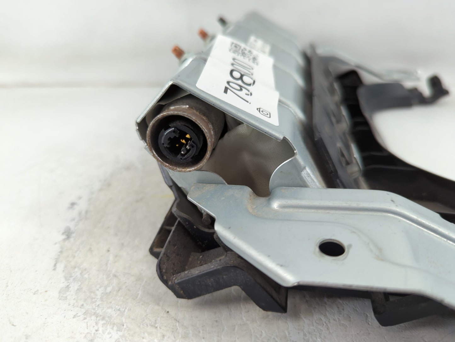 2016-2017 Mitsubishi Outlander Sport Air Bag Driver Left Knee OEM P/N:0080P1100016 Fits Fits 2016 2017 OEM Used Auto Parts -