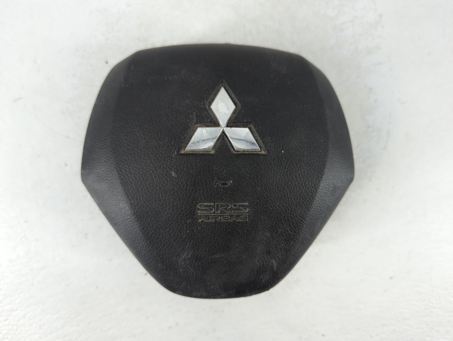 2016-2017 Mitsubishi Outlander Sport Air Bag Driver Left Steering Wheel Mounted P/N:631010300 7030A648XA Fits Fits 2016 2017