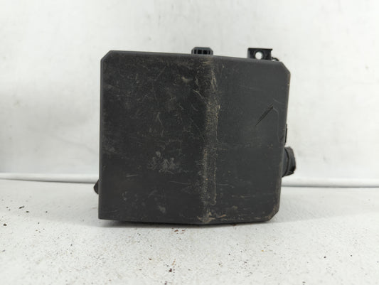 2017 Mitsubishi Rvr Fusebox Fuse Box Panel Relay Module P/N:8565A268 Fits OEM Used Auto Parts - Oemusedautoparts1.com