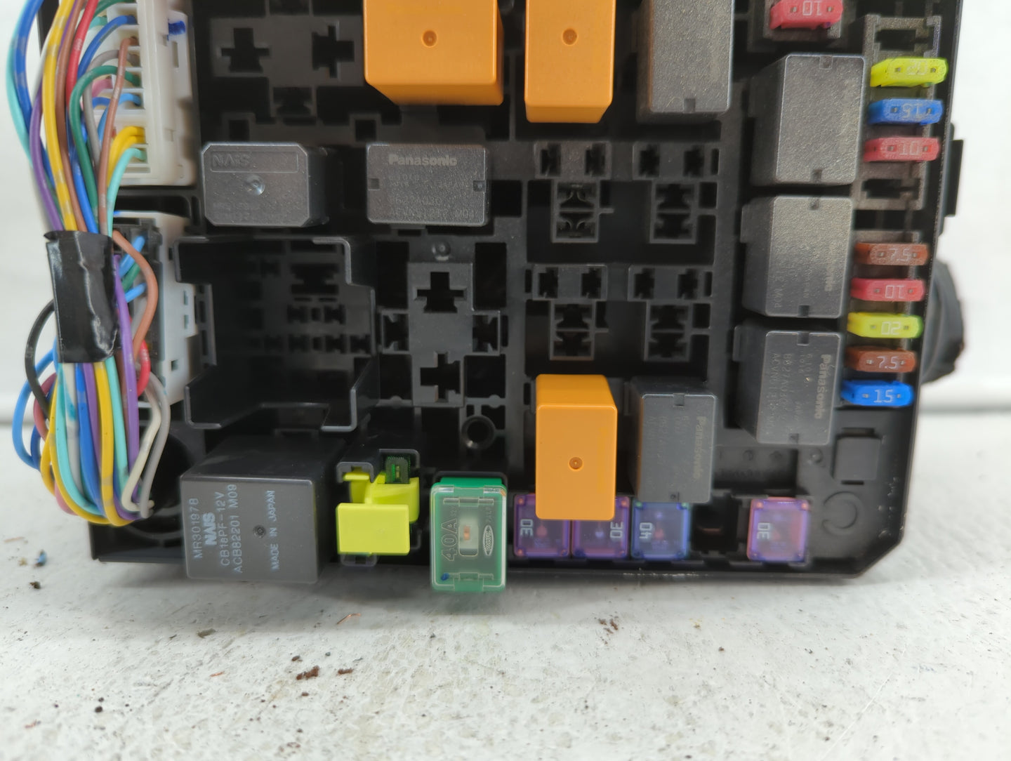 2017 Mitsubishi Rvr Fusebox Fuse Box Panel Relay Module P/N:8565A268 Fits OEM Used Auto Parts - Oemusedautoparts1.com