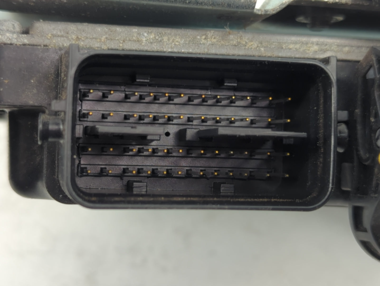 2016-2017 Mitsubishi Rvr PCM Engine Control Computer ECU ECM PCU OEM P/N:E6T83573 1860C813 Fits Fits 2016 2017 OEM Used Auto