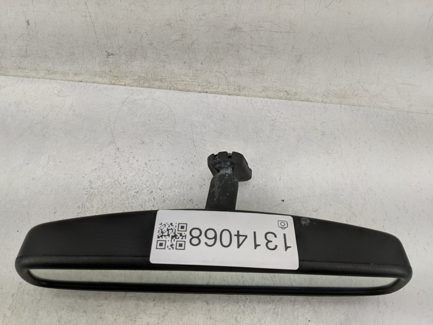 2014-2018 Nissan 370z Interior Rear View Mirror Replacement OEM P/N:E11015894 Fits OEM Used Auto Parts - Oemusedautoparts1.c