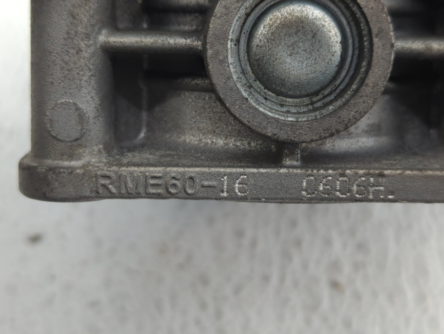 2009-2020 Nissan 370z Throttle Body P/N:RME60-16 526-01 Fits OEM Used Auto Parts - Oemusedautoparts1.com