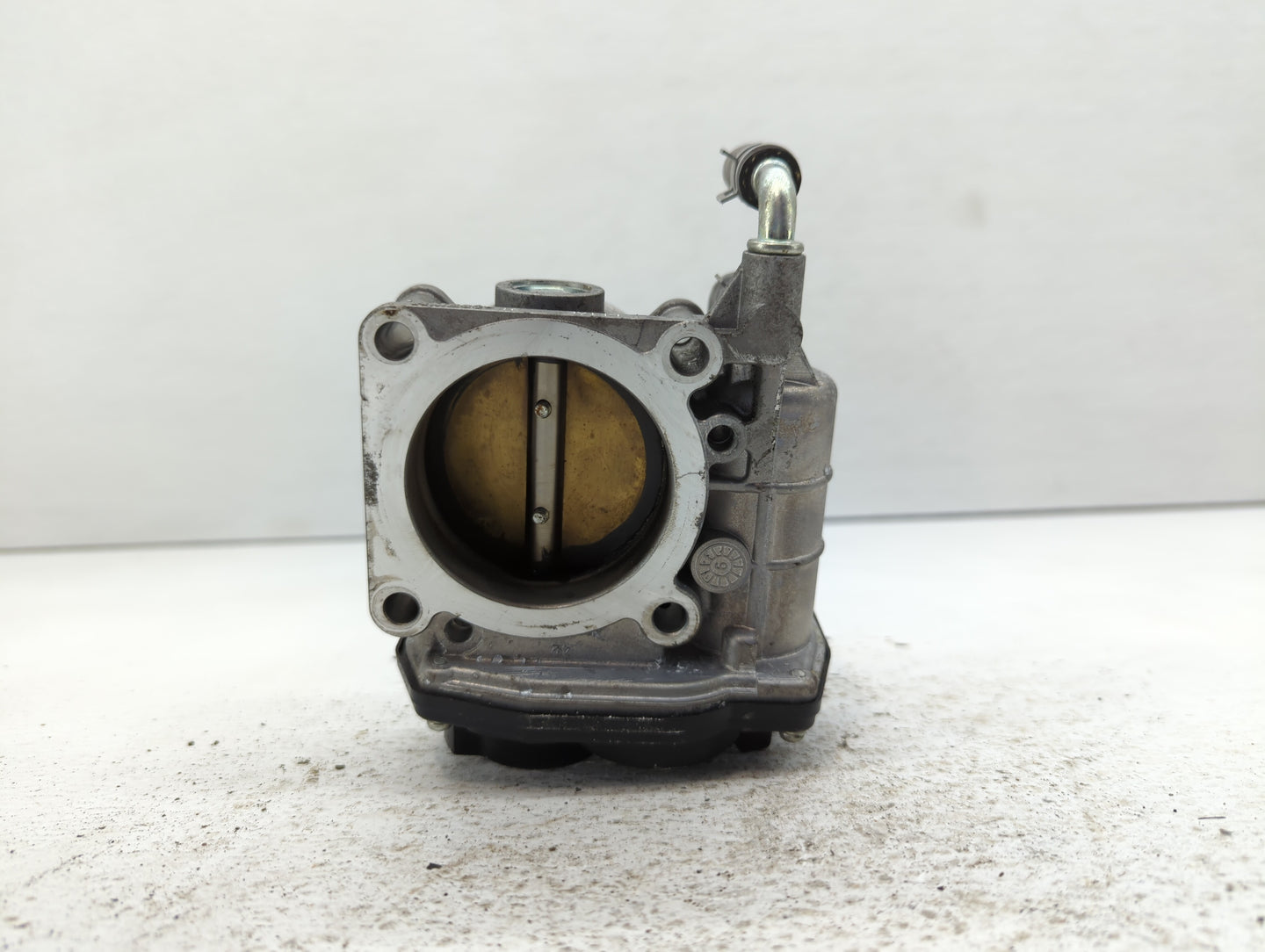 2009-2020 Nissan 370z Throttle Body P/N:526-01 526-020Z07 Fits OEM Used Auto Parts - Oemusedautoparts1.com