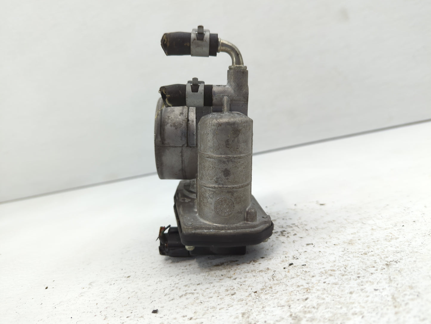 2009-2020 Nissan 370z Throttle Body P/N:526-02 526-01 Fits OEM Used Auto Parts - Oemusedautoparts1.com